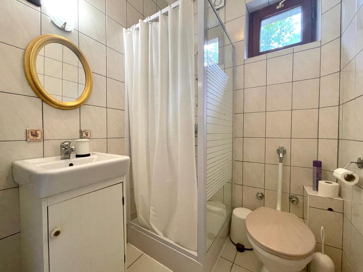 Luxi Romantik Apartments Budapest Esterno foto