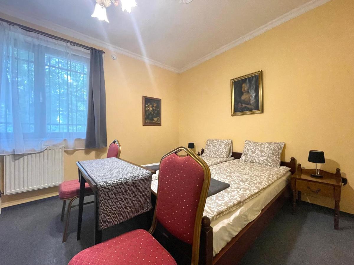 Luxi Romantik Apartments Budapest Esterno foto